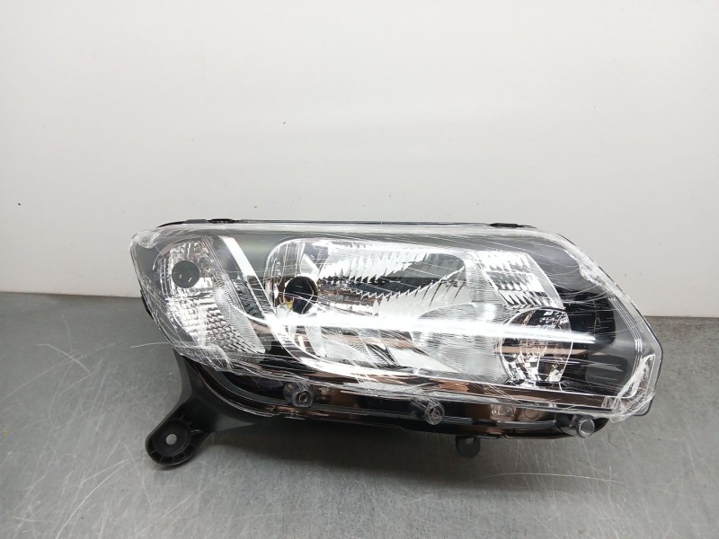Recambio de faro derecho para dacia sandero ii (b8_) 1.2 referencia OEM IAM 260105344r  11250122