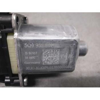 Recambio de motor elevalunas trasero izquierdo para seat arona fr referencia OEM IAM 5Q0959811D 0130822695 