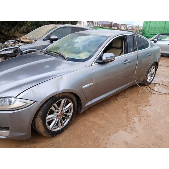 jaguar xf i (x250) del año 2013