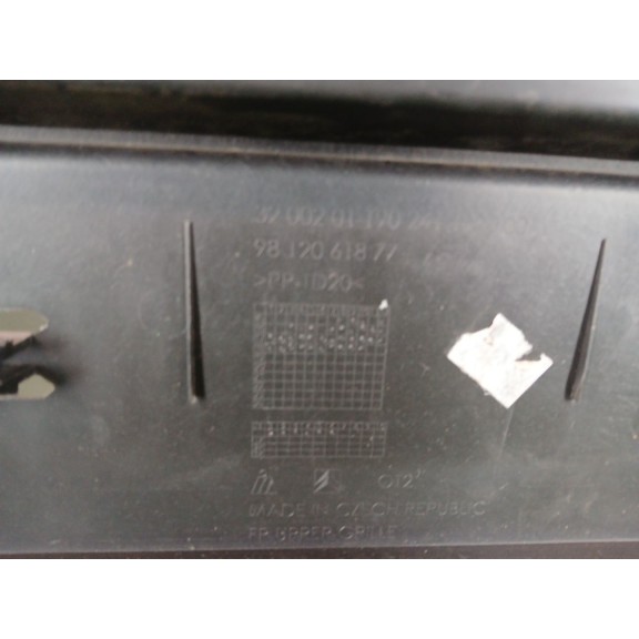 Recambio de paragolpes delantero para citroën c3 iii van (sx_, sy_) puretech 82 referencia OEM IAM 9812061577  