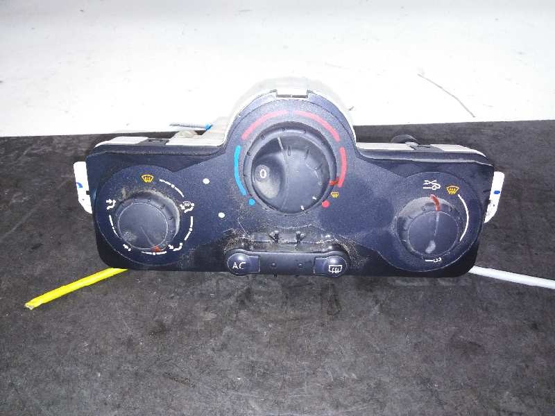 Recambio de mando calefaccion / aire acondicionado para renault clio iii expression referencia OEM IAM 69590001 69597003 