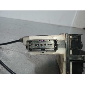 Recambio de cerradura puerta trasera derecha para peugeot 208 1.6 blue-hdi fap referencia OEM IAM 9812501180 5 PINES 