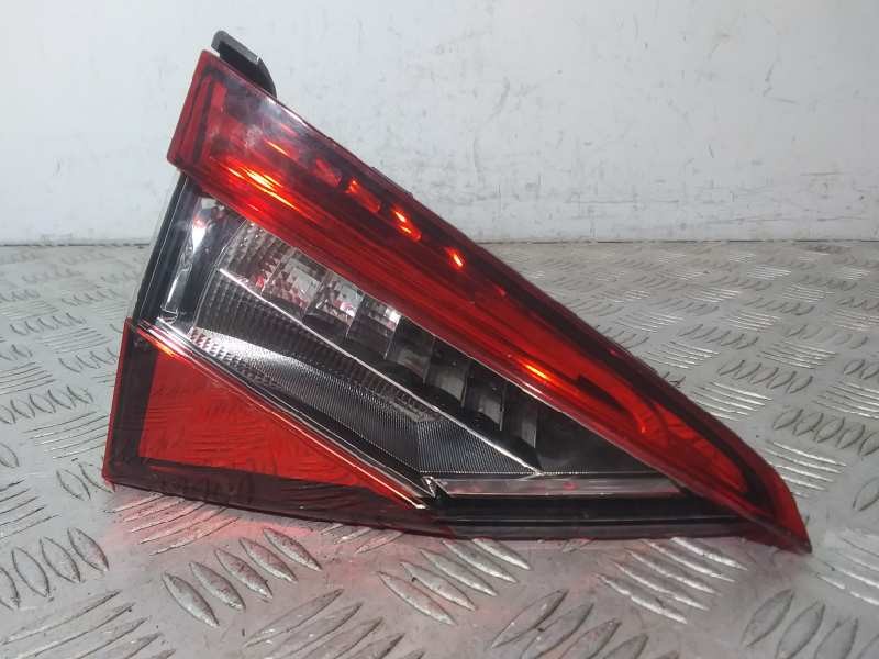 Recambio de piloto trasero izquierdo interior para skoda superb (3v3) active referencia OEM IAM 3V5945E07D 00195131 