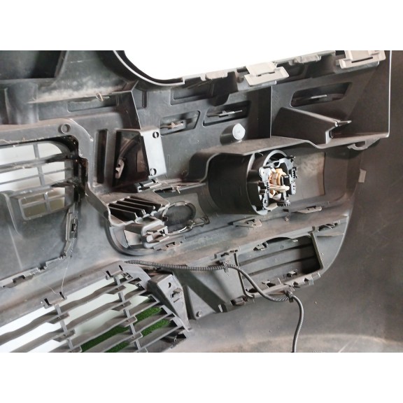 Recambio de paragolpes delantero para citroën c3 picasso (sh_) 1.6 vti referencia OEM IAM 9681800777  