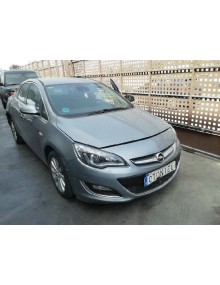 opel astra j lim. del año 2015
