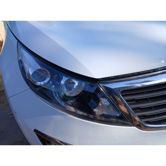 Recambio de faro derecho para kia sportage iii (sl) 1.7 crdi referencia OEM IAM   