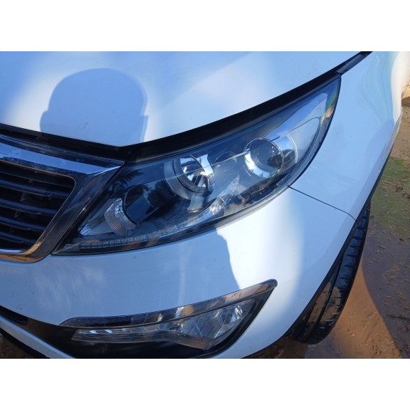 Recambio de faro izquierdo para kia sportage iii (sl) 1.7 crdi referencia OEM IAM   