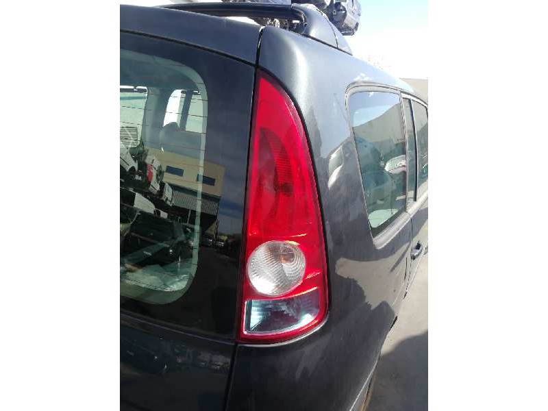 Recambio de piloto trasero derecho para renault espace iv (jk0) privilege referencia OEM IAM 8200027152  