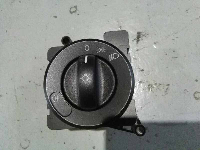 Recambio de mando luces para volkswagen crafter caja cerrada referencia OEM IAM 2E0959561K SALPICADERO NUEVO