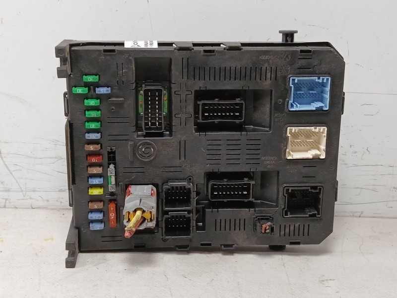 Recambio de centralita bsi para citroën c4 picasso sx referencia OEM IAM 9663510180  