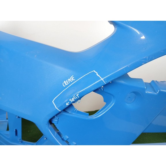 Recambio de paragolpes delantero para ford focus st-line referencia OEM IAM bm5117757a  