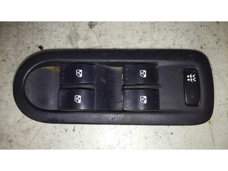 Recambio de mando elevalunas delantero izquierdo para renault megane ii classic berlina confort authentique referencia OEM IAM 1