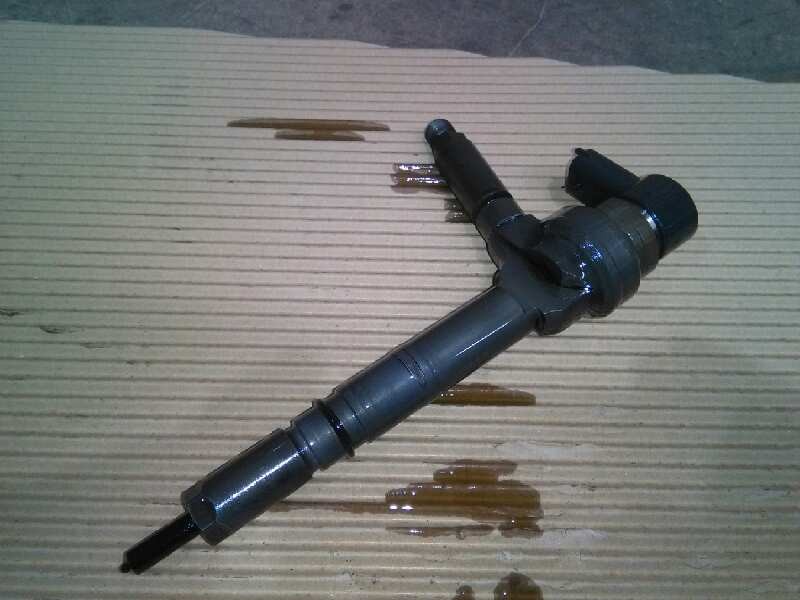 Recambio de inyector para opel astra h berlina 1.7 16v cdti referencia OEM IAM 0445110175  
