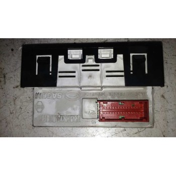 Recambio de display para renault megane ii berlina 5p confort authentique referencia OEM IAM 8200107839  