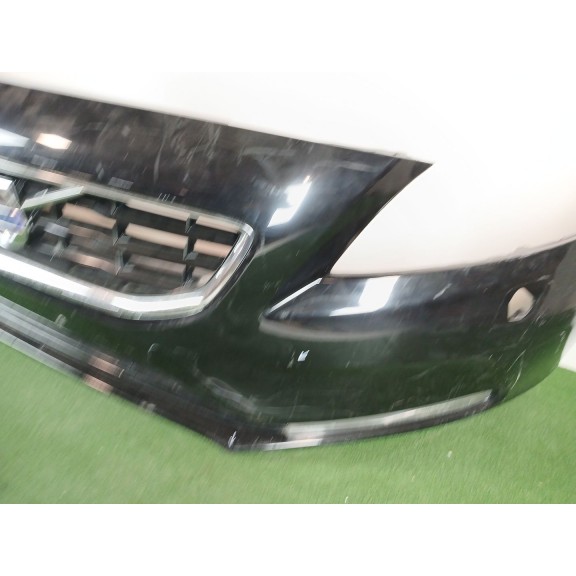 Recambio de paragolpes delantero para volvo v40 cross country (526) t3 referencia OEM IAM 31283732  