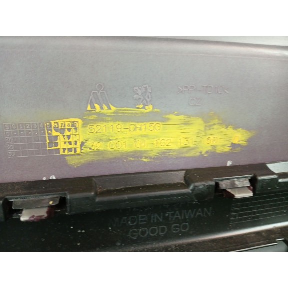 Recambio de paragolpes delantero para peugeot 108 1.0 vti referencia OEM IAM 521190H150  