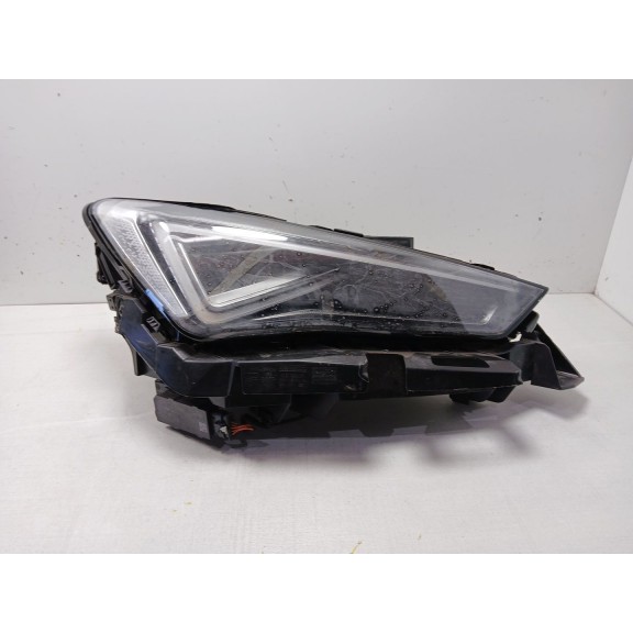 Recambio de faro derecho para seat leon sportstourer 1.5tsi referencia OEM IAM 5fB941036E  