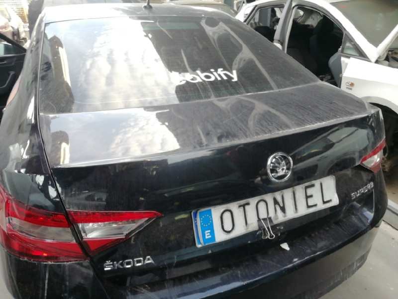 Recambio de porton trasero para skoda superb (3v3) active referencia OEM IAM   