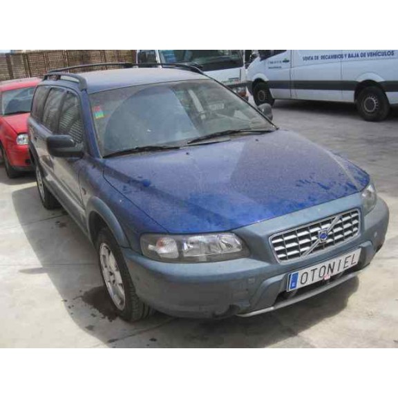 volvo xc70 i cross country (295) del año 2001