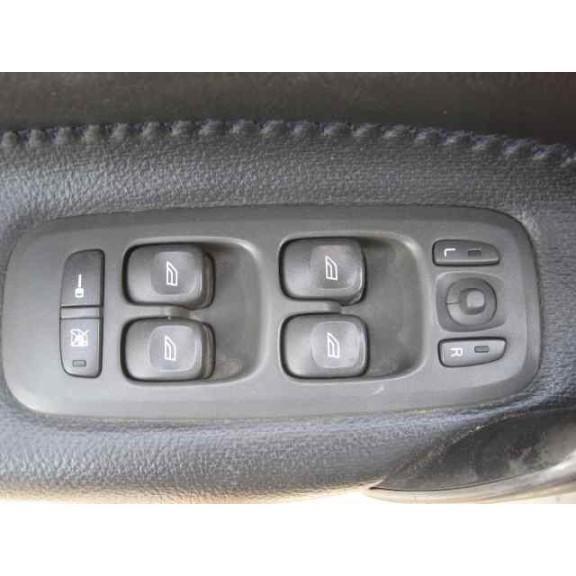 volvo xc70 i cross country (295) del año 2001