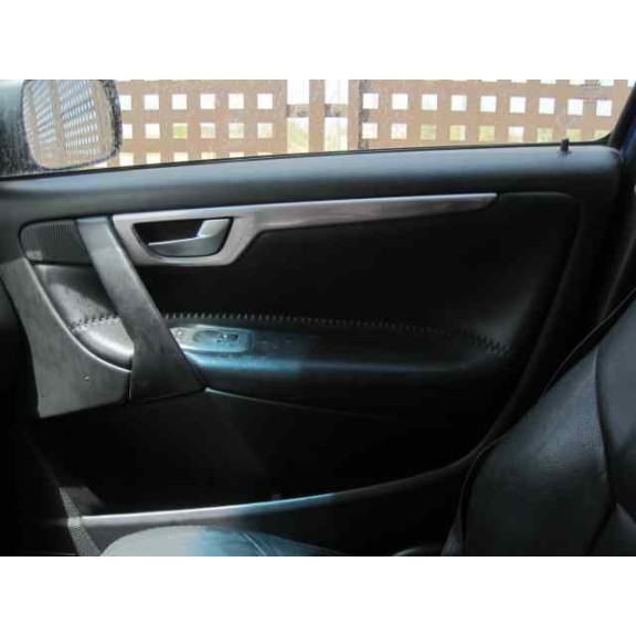 volvo xc70 i cross country (295) del año 2001