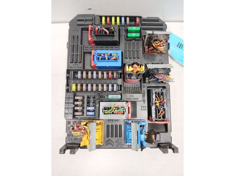 Recambio de centralita bsi para citroën c4 picasso feel referencia OEM IAM 9819851380  