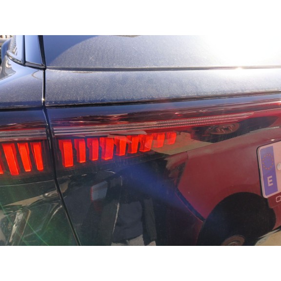 Recambio de piloto trasero central para omoda 5 referencia OEM IAM   