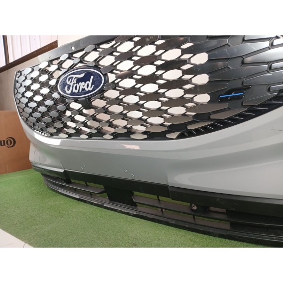 Recambio de paragolpes delantero para ford transit connect v761 furgoneta/monovolumen (skn) ecoblue referencia OEM IAM PZ3117F00