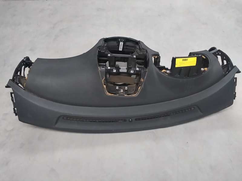 Recambio de salpicadero para hyundai i30 classic referencia OEM IAM 845302HXXX  