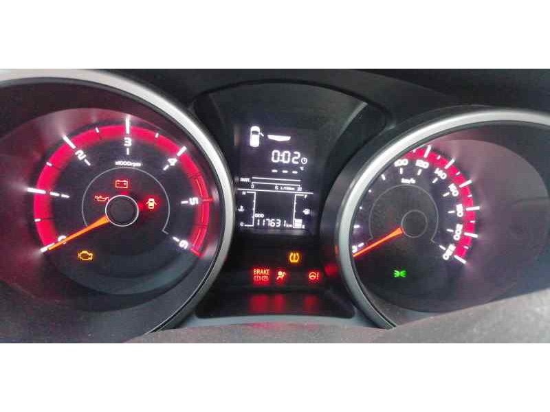 Recambio de cuadro instrumentos para ssangyong tivoli limited 4x2 referencia OEM IAM 8021035100 8021035100 