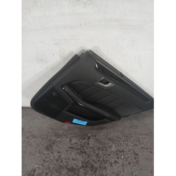 GUARNECIDO PUERTA TRASERA DERECHA 