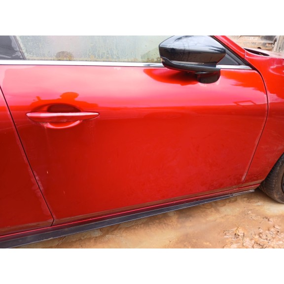 Recambio de puerta delantera derecha para mazda 3 hatchback (bp) 2.0 skyactiv-g m hybrid referencia OEM IAM   
