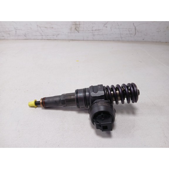 Recambio de inyector para volkswagen polo (9n3) advance referencia OEM IAM 0414720313  038130073bn