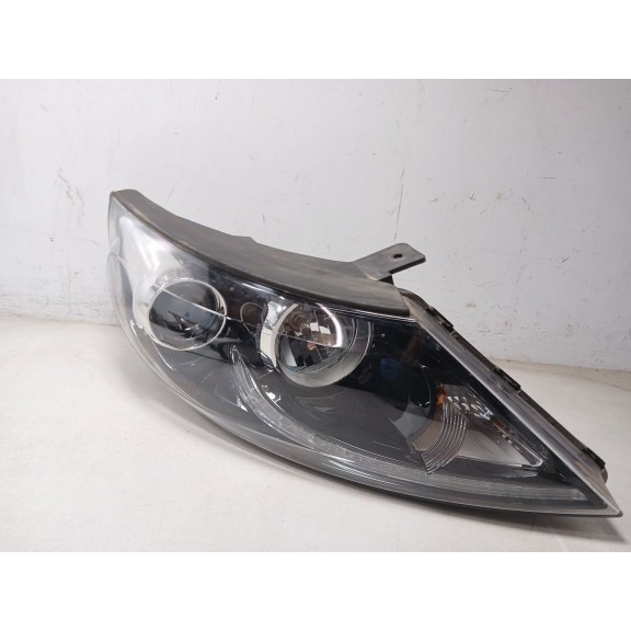 Recambio de faro derecho para kia sportage iii (sl) 1.7 crdi referencia OEM IAM 921023u250  