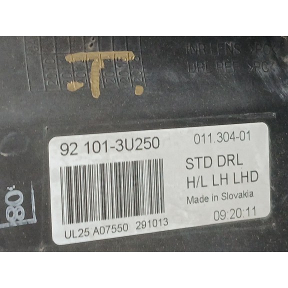 Recambio de faro izquierdo para kia sportage iii (sl) 1.7 crdi referencia OEM IAM 921013u250  