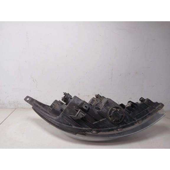 Recambio de faro izquierdo para kia sportage iii (sl) 1.7 crdi referencia OEM IAM 921013u250  