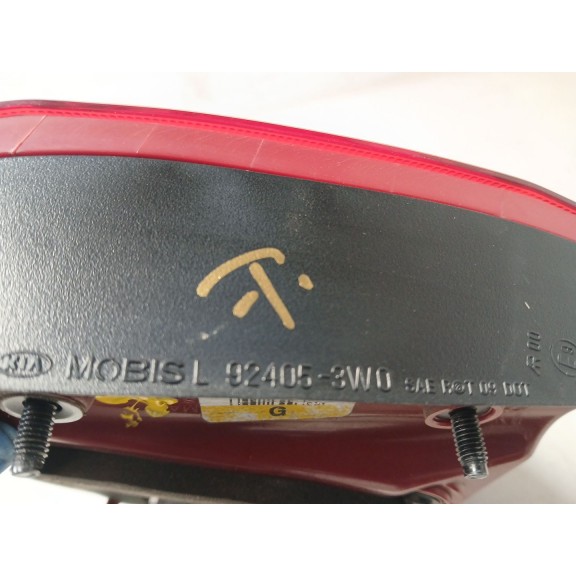 Recambio de piloto trasero izquierdo interior para kia sportage iii (sl) 1.7 crdi referencia OEM IAM 924053W1  