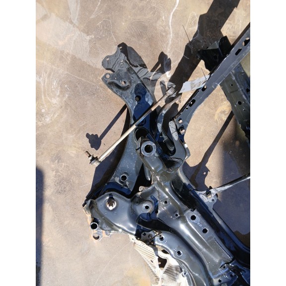 Recambio de puente delantero para toyota auris station wagon (_e18_) 1.8 hybrid (zwe186_) referencia OEM IAM 5120102102  