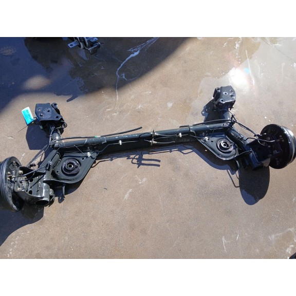 Recambio de puente trasero para nissan juke (f15) 1.6 referencia OEM IAM 55501BX65A freno tambor y abs 
