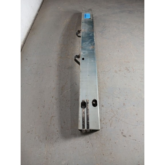 Recambio de refuerzo paragolpes delantero para nissan almera tino (v10m) básico referencia OEM IAM 620364U300  