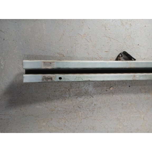 Recambio de refuerzo paragolpes delantero para nissan almera tino (v10m) básico referencia OEM IAM 620364U300  