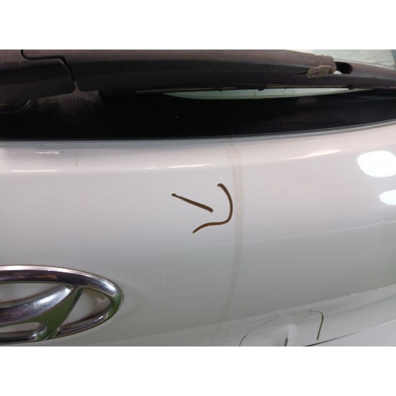 Recambio de porton trasero para hyundai tucson 25 aniversario 4x2 referencia OEM IAM 73700D7000  