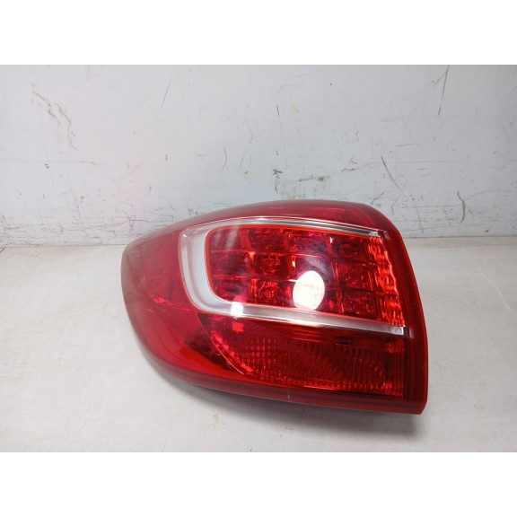 Recambio de piloto trasero izquierdo para kia sportage iii (sl) 1.7 crdi referencia OEM IAM 924013W010  