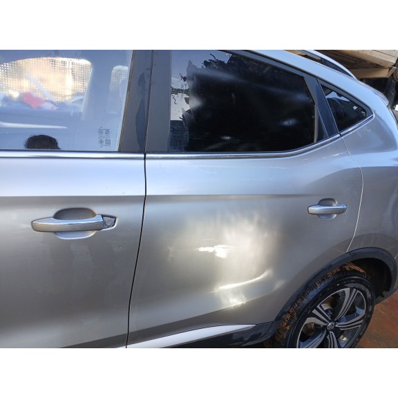 Recambio de puerta trasera izquierda para mg mg zs suv 1.5 vti referencia OEM IAM   