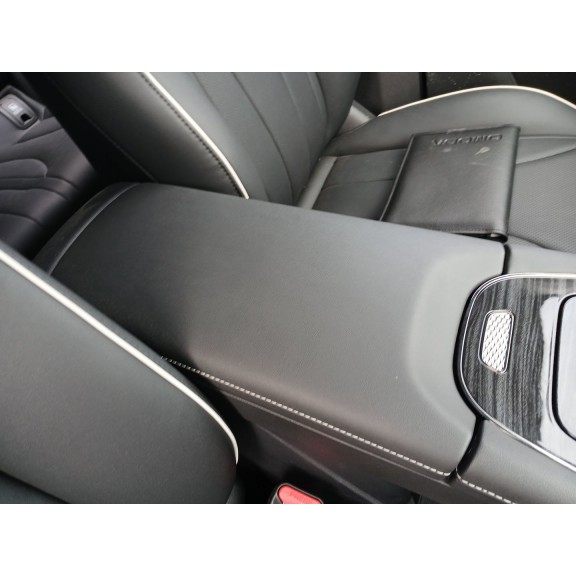 Recambio de apoyabrazos central para omoda 5 referencia OEM IAM   