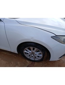 Recambio de aleta delantera derecha para mazda 3 sedán (bm_, bn_) 2.2 d referencia OEM IAM   