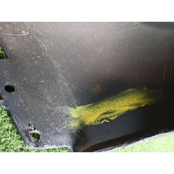 Recambio de paragolpes delantero para dacia sandero ii 1.2 lpg referencia OEM IAM 620220754  