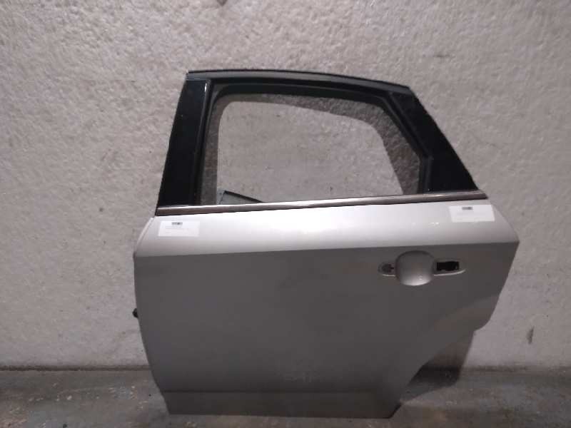 Recambio de puerta trasera izquierda para ford mondeo ber. (ca2) trend x referencia OEM IAM 1694252 PLATA 1694252