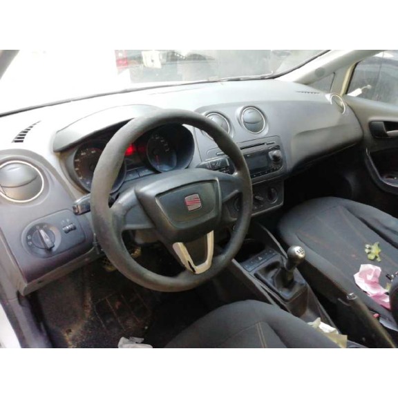 seat ibiza st (6j8) del año 2011