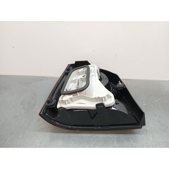 Recambio de piloto trasero derecho para volkswagen polo (9n3) referencia OEM IAM 6Q6945096M NUEVO FONDO ROJO